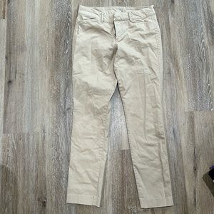 NWOT old navy pixie cut straight leg but skinny tan nice pants. Size 2